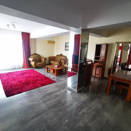 Bulevard Penthouse Summerland